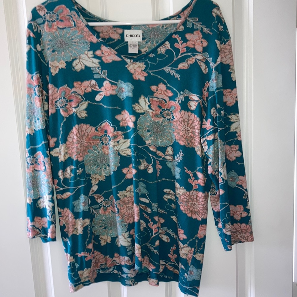 Chicos shirt size 2 floral print